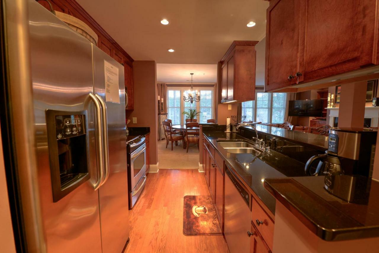 The Village Condo غرينسبورو المظهر الخارجي الصورة